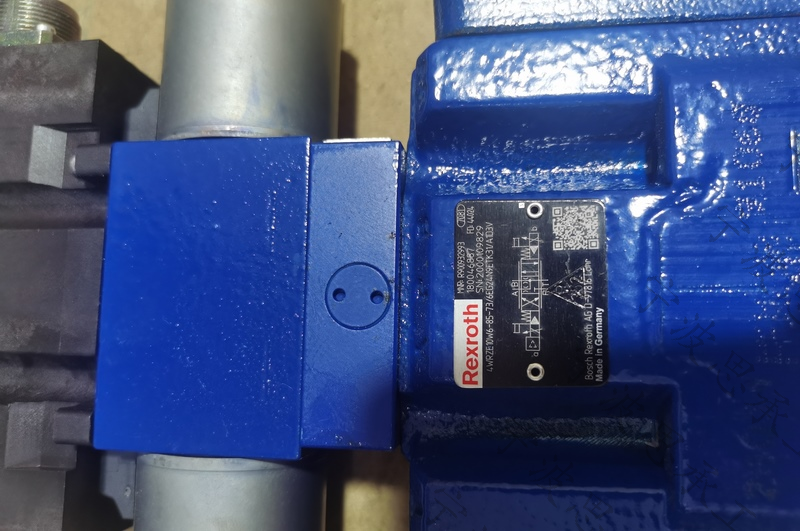 rexroth比例阀4WRZE32W8-360-7X/6EG24N9K31/F1D3M